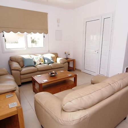 Maouris Villa Protaras Zimmer foto